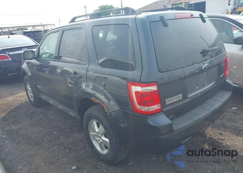 2008 Ford Escape Xlt z USA, uszkodzony, nr VIN 1FMCU93108KE60815